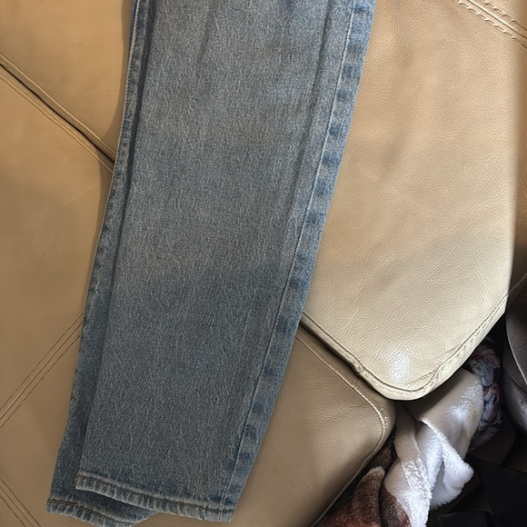Brand new Levi’s jeans - Picture 2 of 4